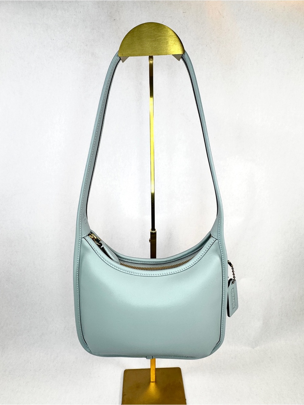 Coach Curve Zip Bag Limited Edition Glovetanned Leather Shoulder Bag Blue CAF11